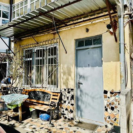 Historical Apartment In City Center Tbilisi Eksteriør bilde